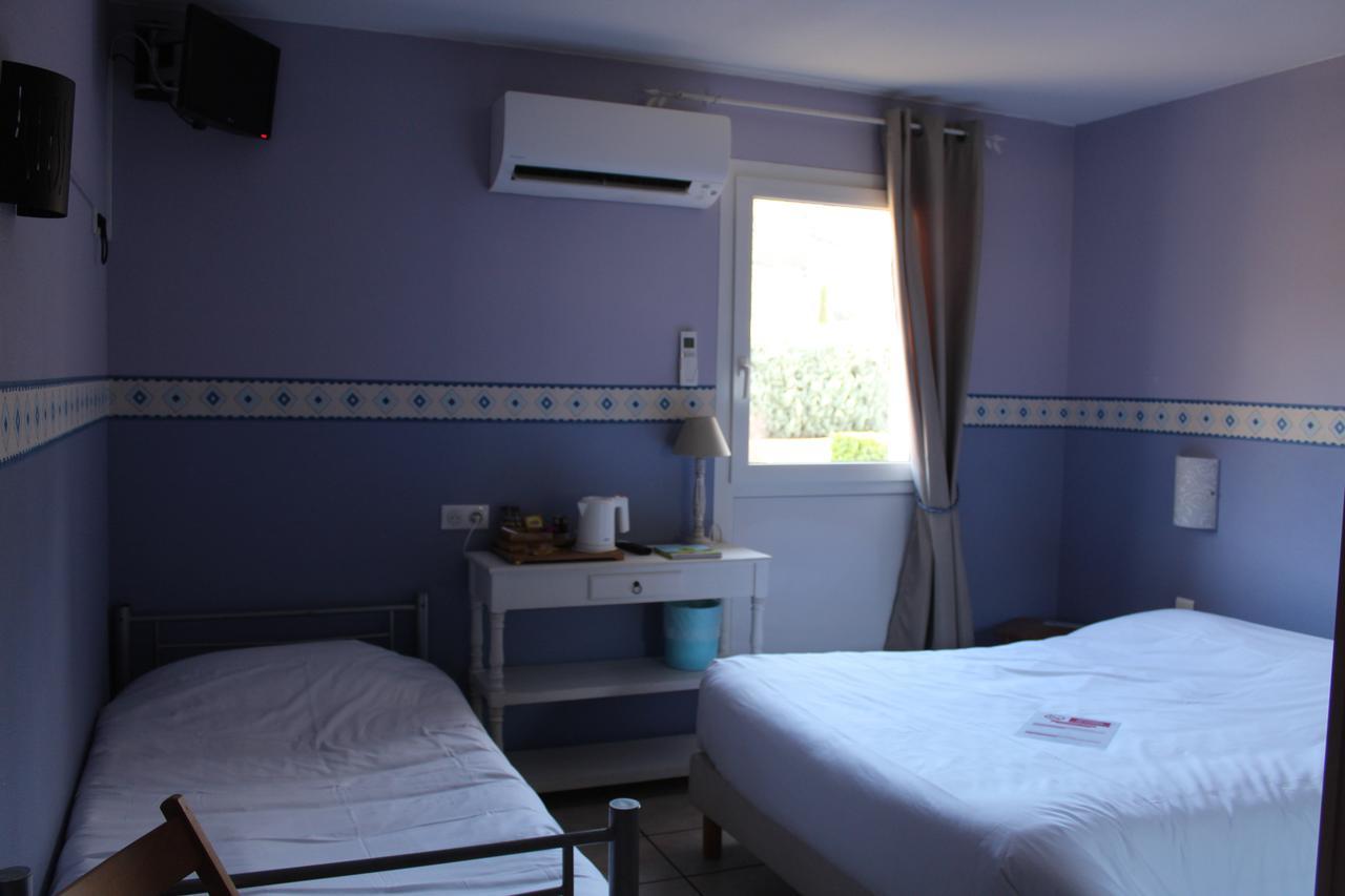 Hotel Logis La Grande Bastide Oraison Esterno foto