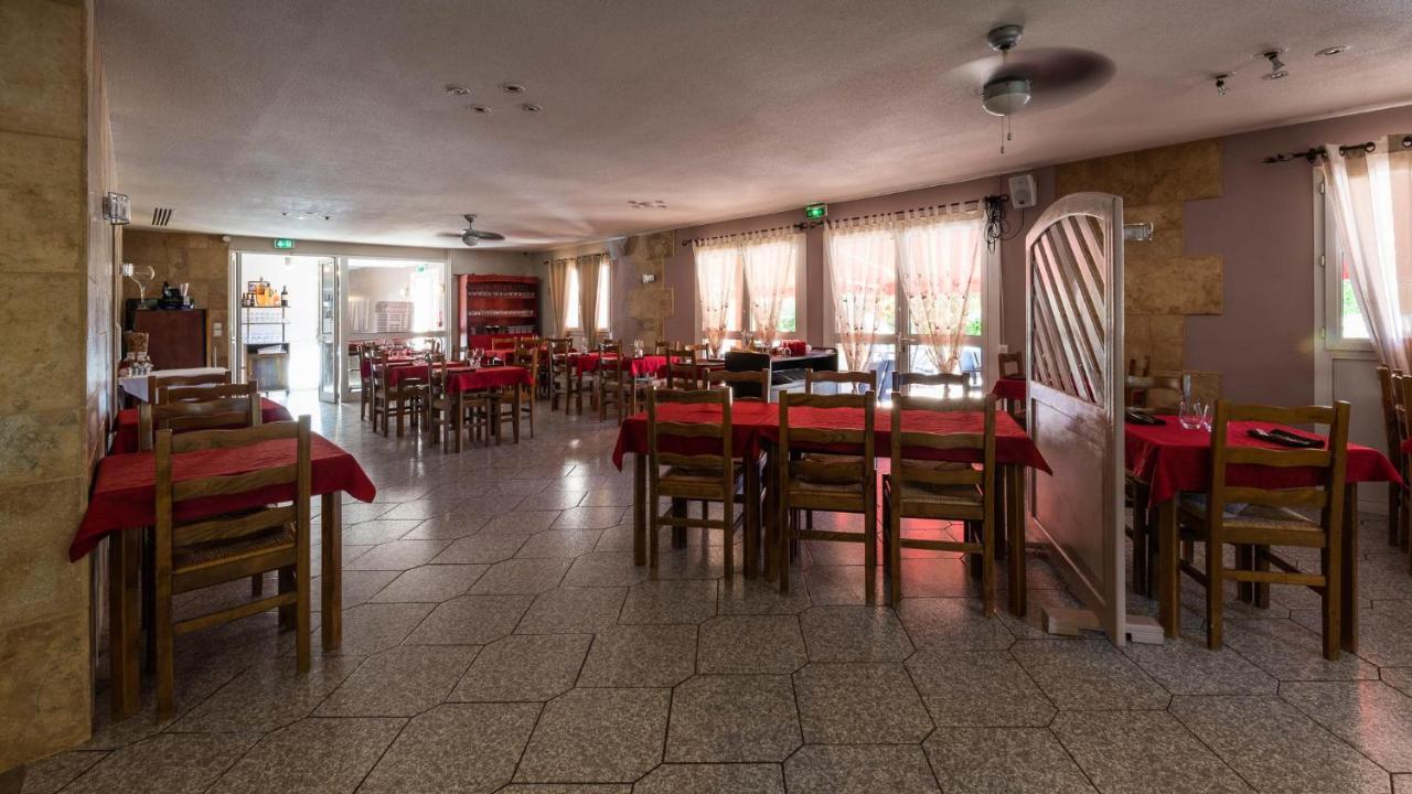 Hotel Logis La Grande Bastide Oraison Esterno foto