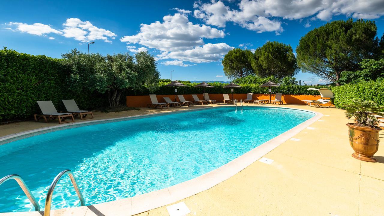 Hotel Logis La Grande Bastide Oraison Esterno foto
