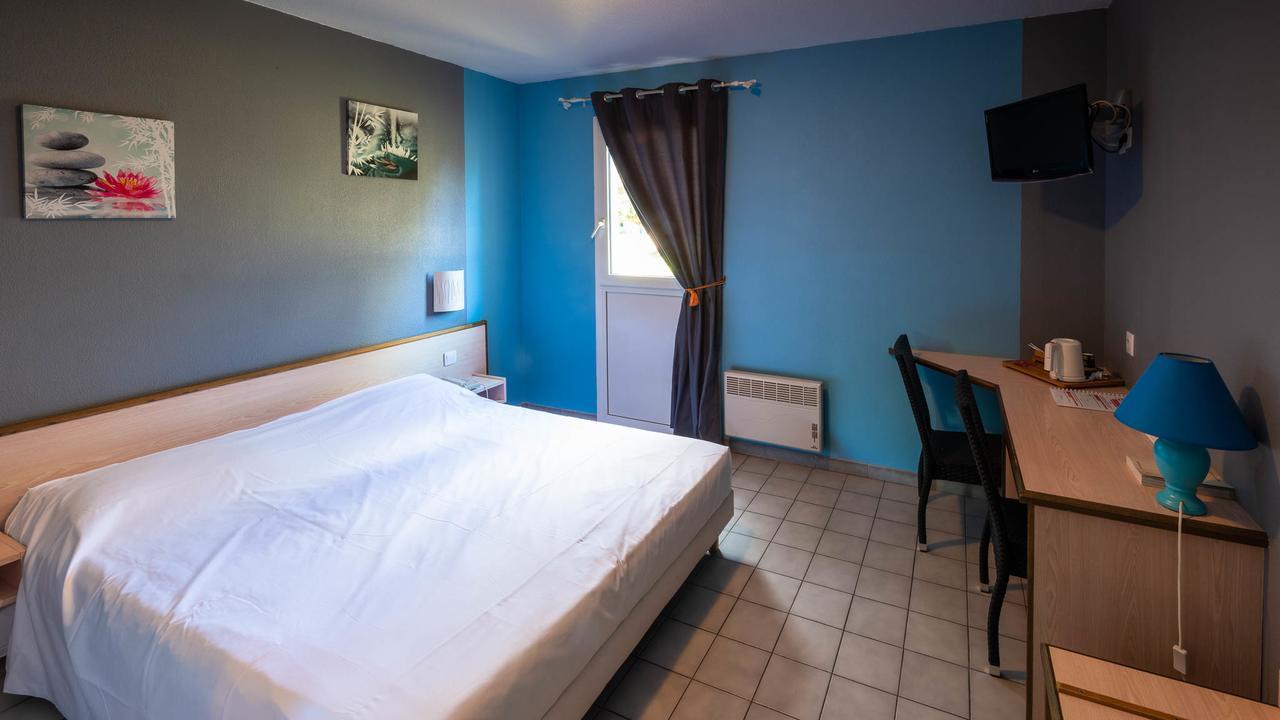 Hotel Logis La Grande Bastide Oraison Esterno foto
